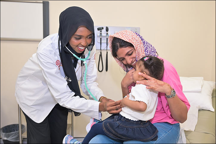 WCM-Q trainee doctors learn to handle youngsters at Cornell Stars program